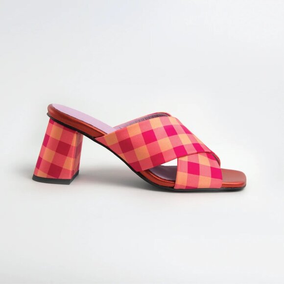 Unreal Fields Madge Fuschia/Orange Sandal Size 9/EU 40 - Picture 4 of 9